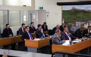 Câmara realiza sessão inócua na primeira do ano. Só teve blá-blá-blá repetido de reuniões passadas