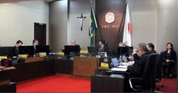 Mais uma vez, por unanimidade, TRE-MG absolve Ronaldo e Dalma, agora no processo de cassação