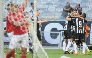 Galo tem vantagem na decisão do Mineiro, mas antes enfrenta “pedreira” no Paraguai