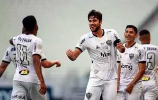 A Covid-19 entra em campo e deixa o Atlético em estado de alerta