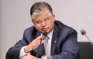 Questões de privilégio: Empresários tomam vacina às escondidas em Minas Gerais