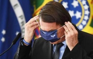 Robôs entram em ação para ajudar Bolsonaro diante da crise sanitária brasileira