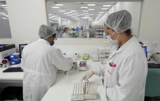 Possível nova variante é encontrada em Belo Horizonte, aponta estudo da UFMG
