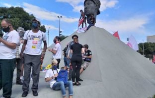 Homens medíocres